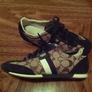 Coach Women's Sports / Sneakers / Walking Shoes S8
